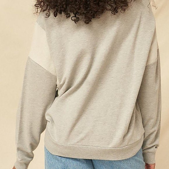 French Terry Knit Sweatshirt - Shoot your shot - Picture 3 of 3